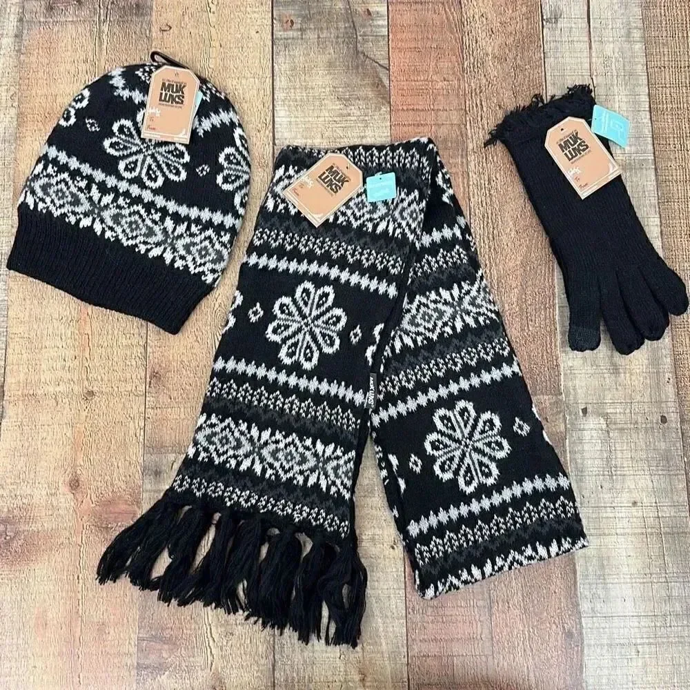 NWT Muk Luks Reversible Scarf, Beanie, and Touchscreen Gloves Set